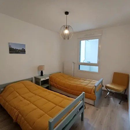 Annecity, Grand A 2 Pas Du Centre D'annecy *