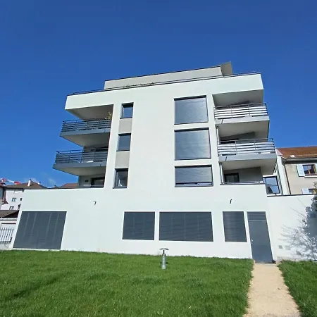 Annecity, Grand A 2 Pas Du Centre D'annecy Apartmán Annecy