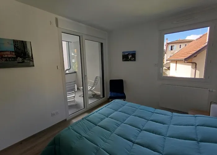 Annecity, Grand A 2 Pas Du Centre D'annecy Apartmán *