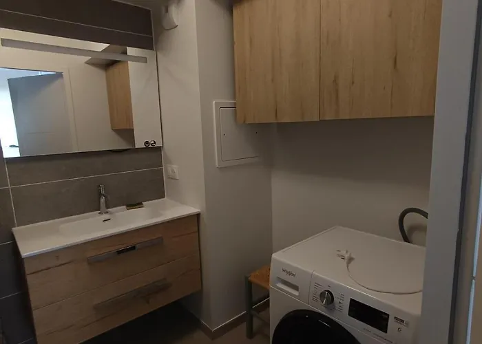 Annecity, Grand A 2 Pas Du Centre D'annecy Apartmán
